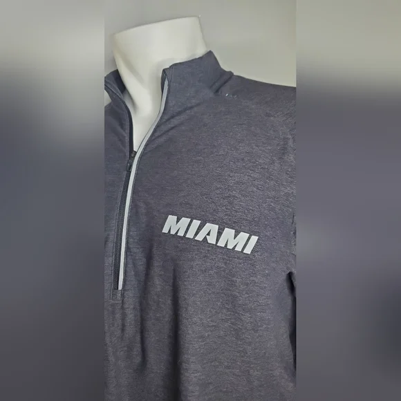 Lululemon Size XL/TG Black/grey JacketTech Half Zip -